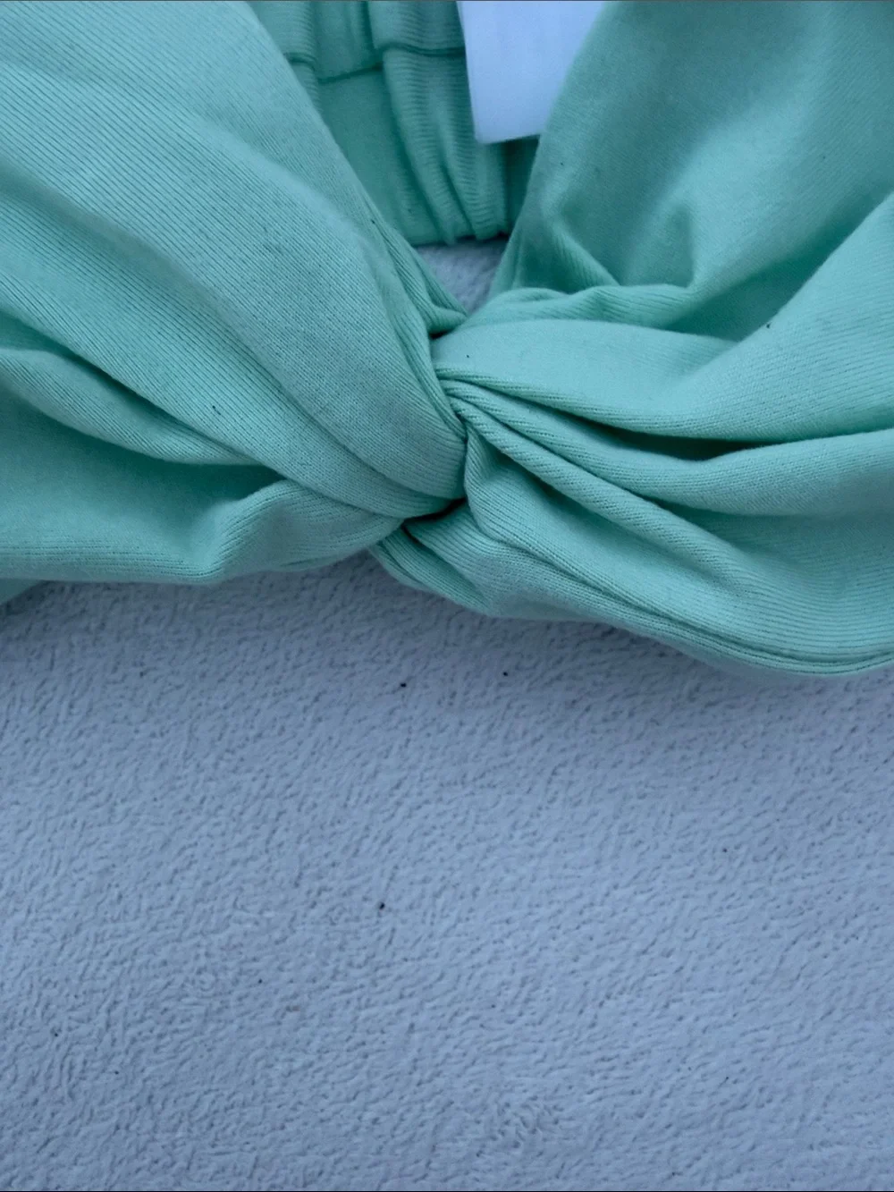 ALO Yoga lightweight mint